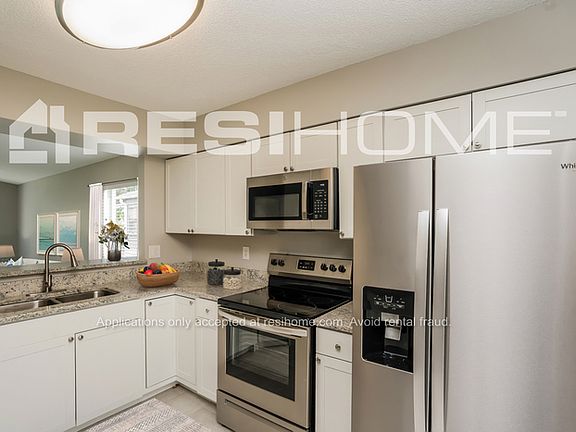 2nd image of 6024 40th Ave W