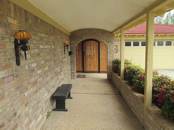 3rd image of 6225 Trail Lake Dr