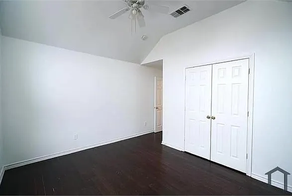 311 Fort Edward Dr — Photo 15