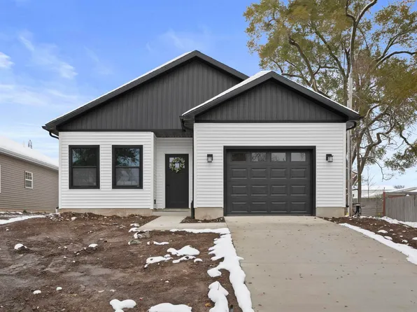 1725 Thornhill Dr, South Bend, IN 46614