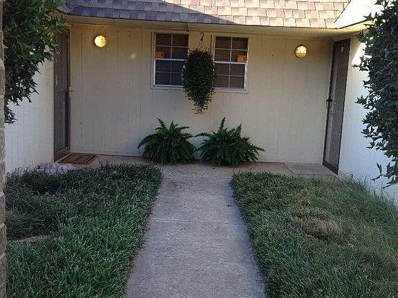 2nd image of 12017 Ashford Dr