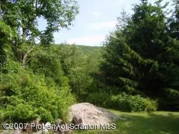 238 Scott Rd, Clarks Summit, PA 18411