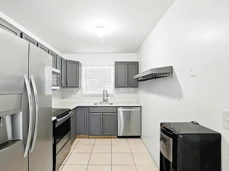 3050 Norwood Pl #N112 — Photo 2