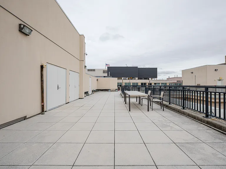 915 E St NW #317 — Photo 24