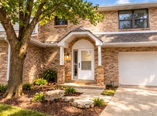 3858 S Chalet Cir, Beavercreek, OH 45431