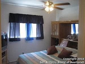 5th image of 5726 Lovett Oaks