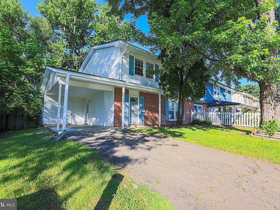 1st image of 1327 Farrara Dr