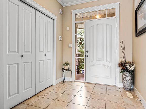 5th image of 10113 Williams Rd #6