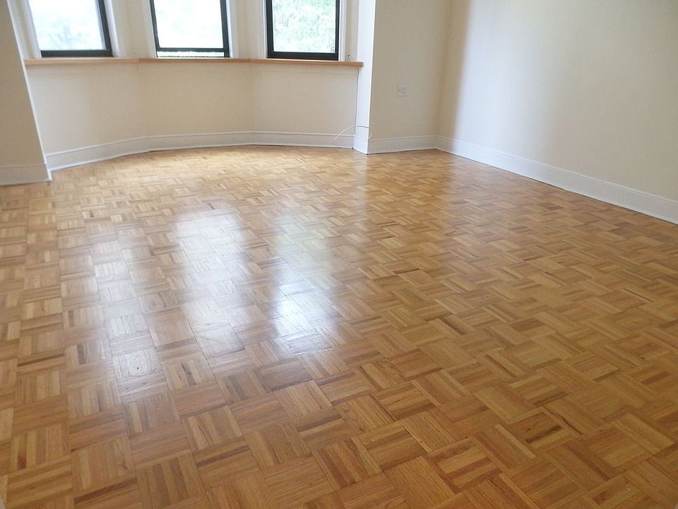 1st image of 224 W 82nd St #4