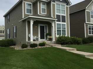 11318 Beechwood Ln, Woodbury, MN 55129