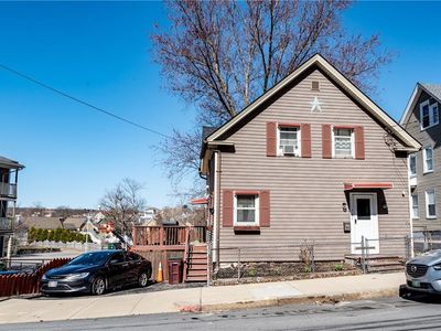 521 Front St, Woonsocket, RI, 02895