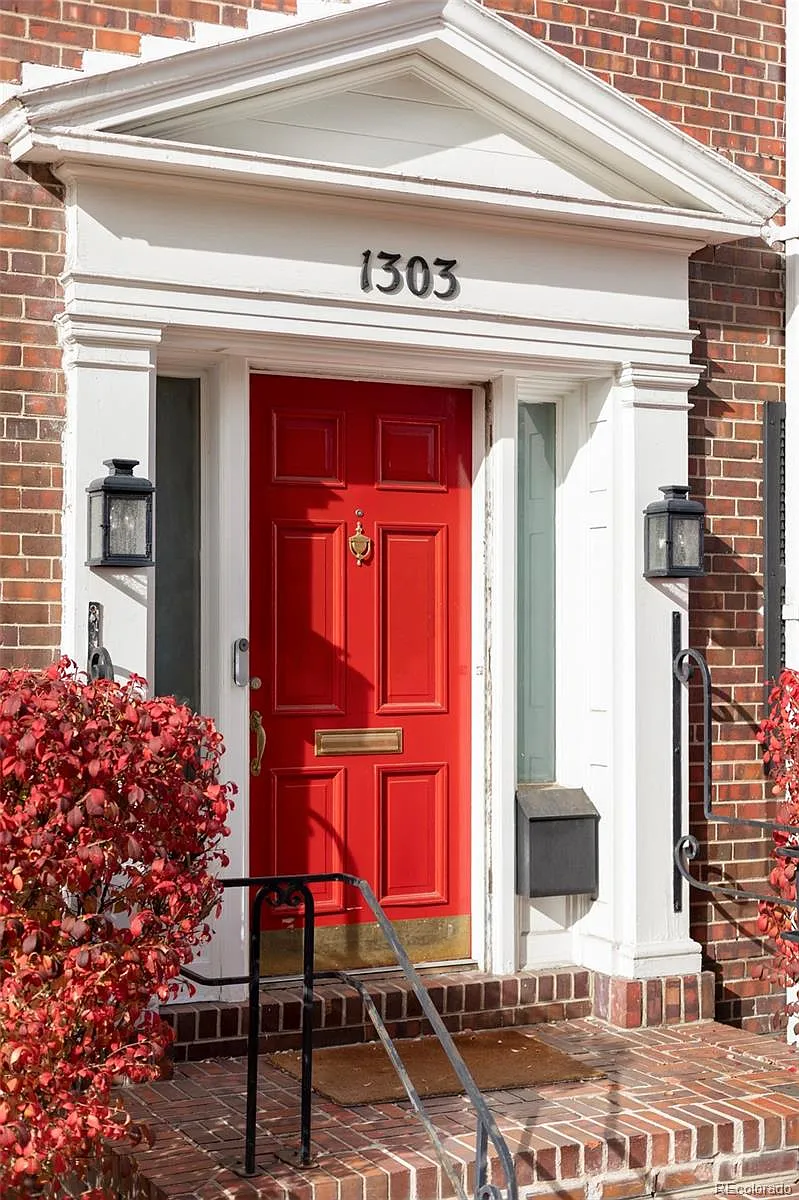 Building Photo - 1303 S Downing St