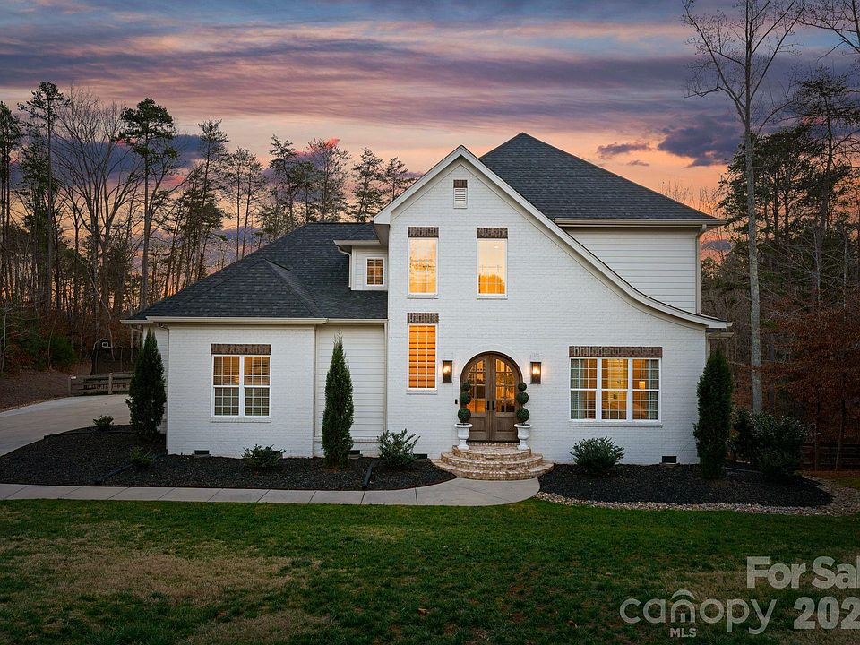 1st image of 3107 James Plantation Dr