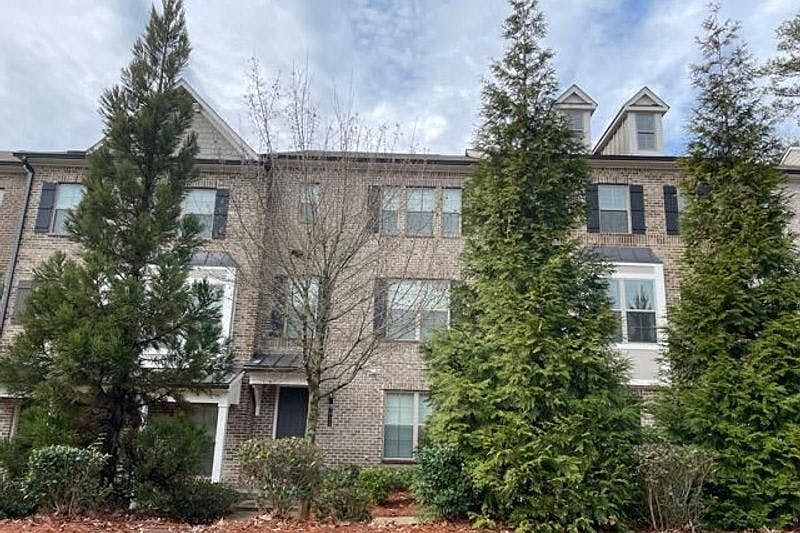 1st image of 2032 Talmai Dr