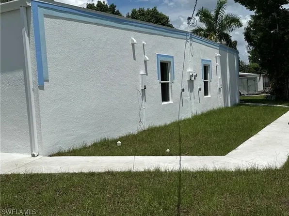 4465/4467 Greenwood Ave, Fort Myers, FL 33905