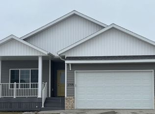 2705 10th St W, West Fargo, ND 58078