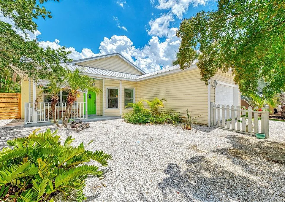 5253 Avenida Del Mare