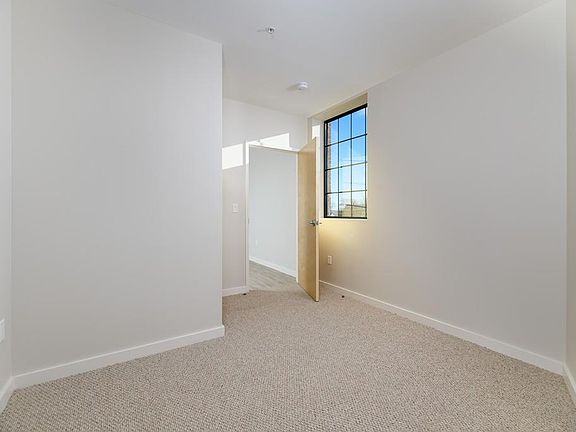 4th image of 129 Guild St #315