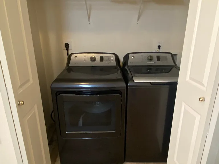 2541 S Bahama Cir #B — Photo 24