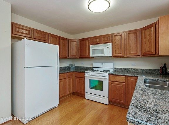 5th image of 2330 Masters Ln