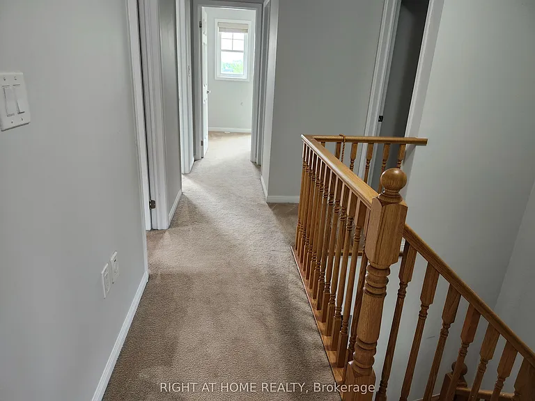 786 Bolingbroke Dr — Photo 35