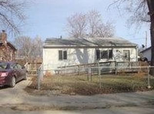 421 N 38th St, Council Bluffs, IA 51501