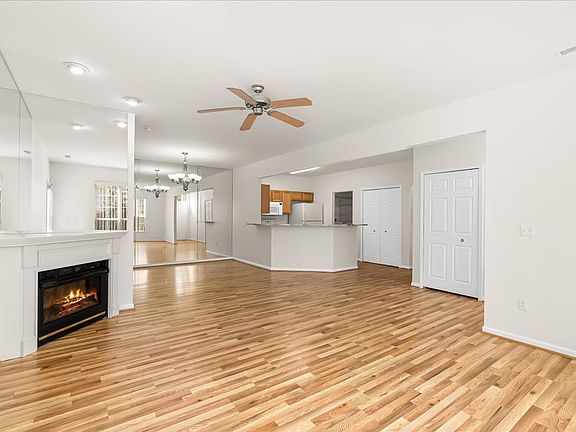 5th image of 17104 Chesapeake Cir