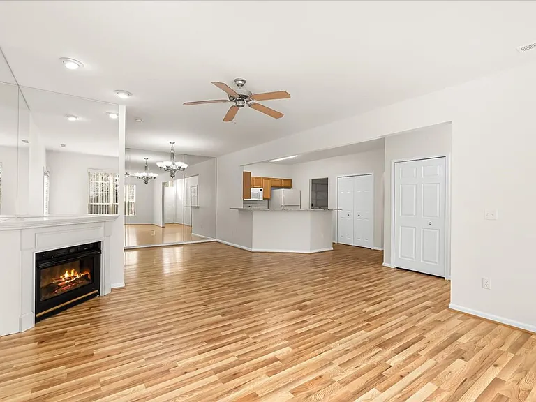 17104 Chesapeake Cir — Photo 5