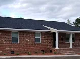 1101 E 13th St, Lumberton, NC 28358
