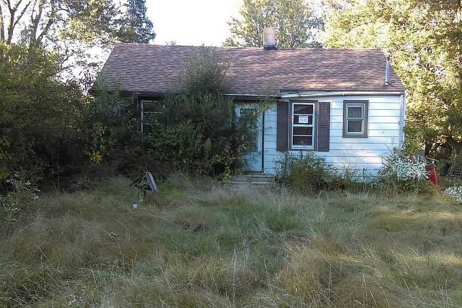 1st image of 7008 W 137th Ln