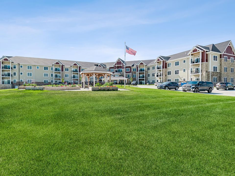 1st image of 5900 Hyde Ave #307