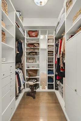 Sold by Modlin Group | media 15