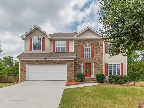 2nd image of 448 Beech Hollow Trl