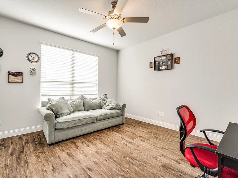 5490 Peregrine Ln — Photo 17