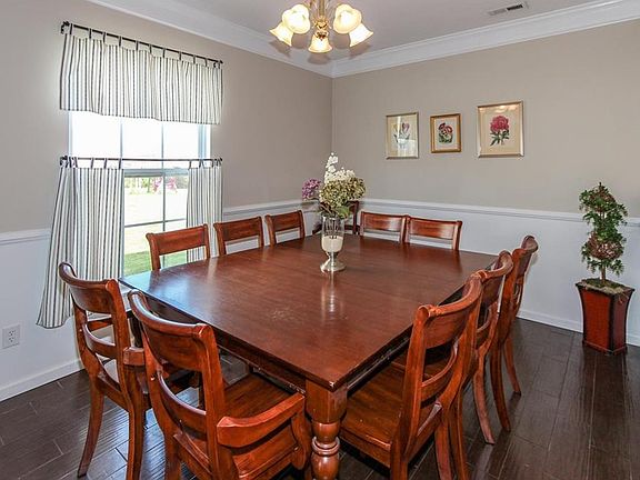 4th image of 16475 Clarks Hill Way