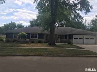 405 11th Ave, De Witt, IA 52742