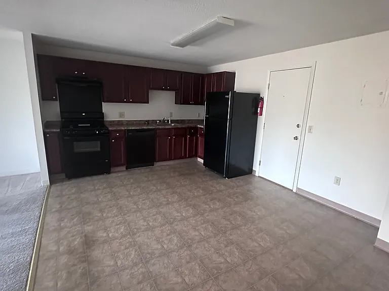 Canterbury Apartment Homes — Photo 29