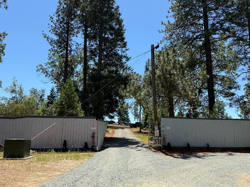 1st image of 371 Blossom Ln