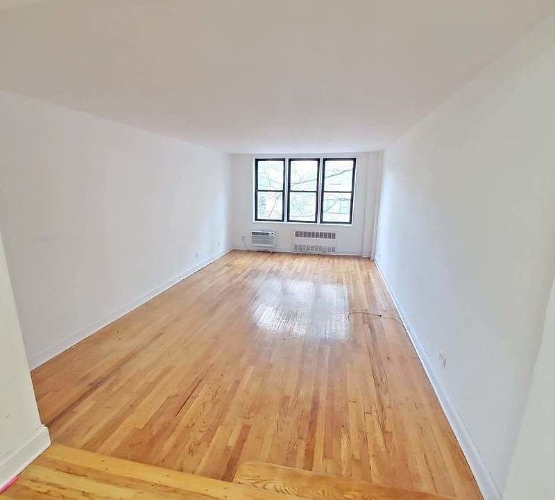 1st image of 315 Ocean Pkwy #3CB