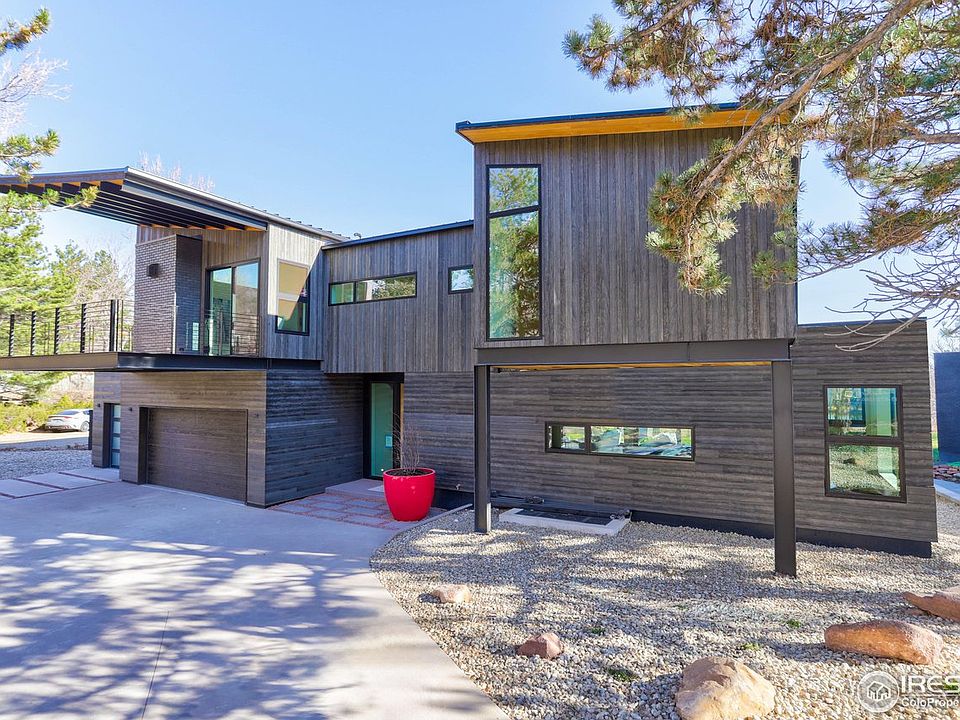 1st image of 547 Linden Park Dr