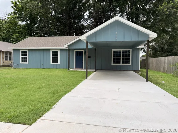 510 NW 1st St, Checotah, OK 74426