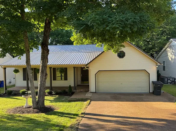 208 Valley Dr, Columbia, TN 38401