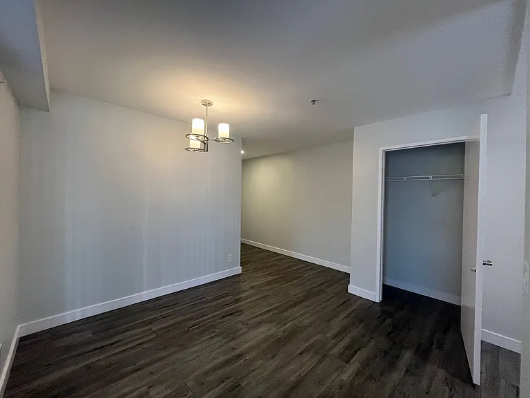 1223 Federal Ave — Photo 42