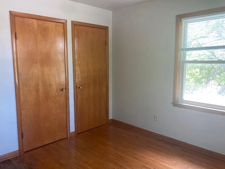 1215 W Miller St #B — Photo 7