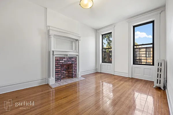 Rented by Garfield Realty  | media 5