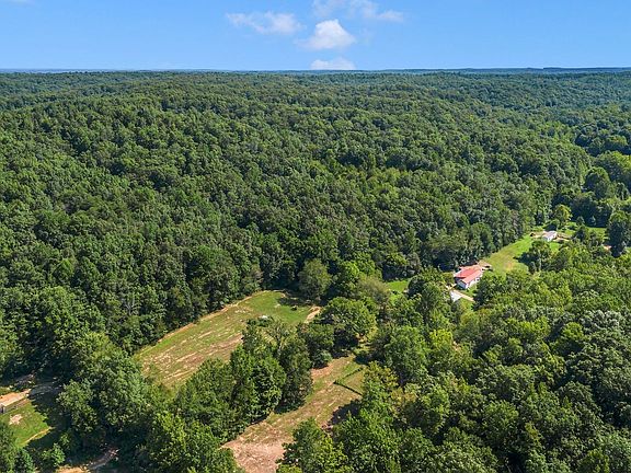 2nd image of 1369 Tanner Hollow Rd