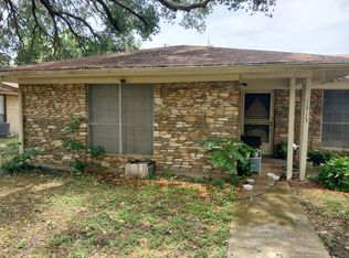 1313 Redbud Trl, Lockhart, TX 78644