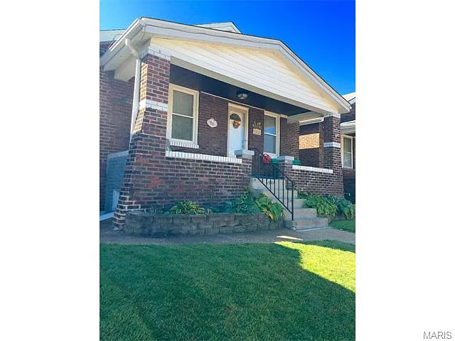 5450 Gresham St photo 1