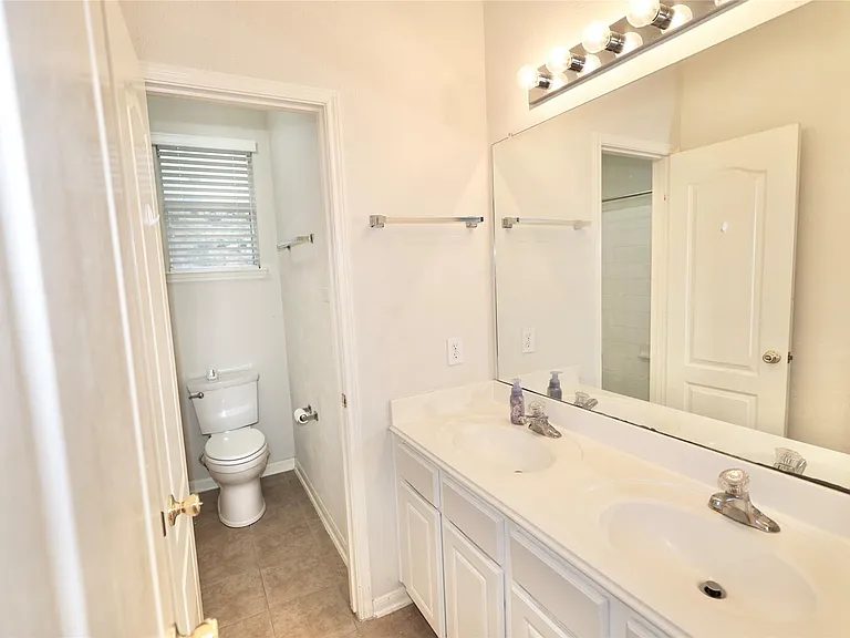 4106 Hidden Fort Ln — Photo 23