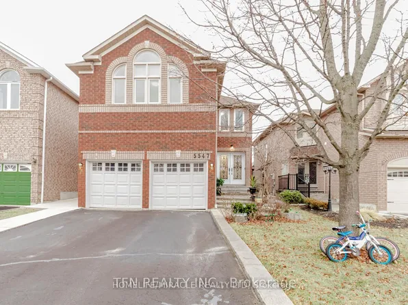 5547 Wheatland Ct, Mississauga, ON L5V 2E4